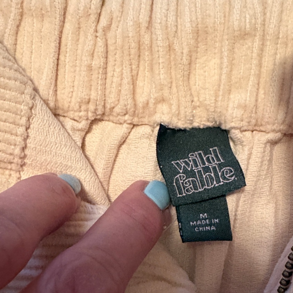 Wild Fable High Waist Cream Corduroy Shorts - Picture 4 of 10
